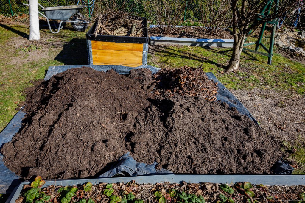 Inhalt der alten Hochbeete