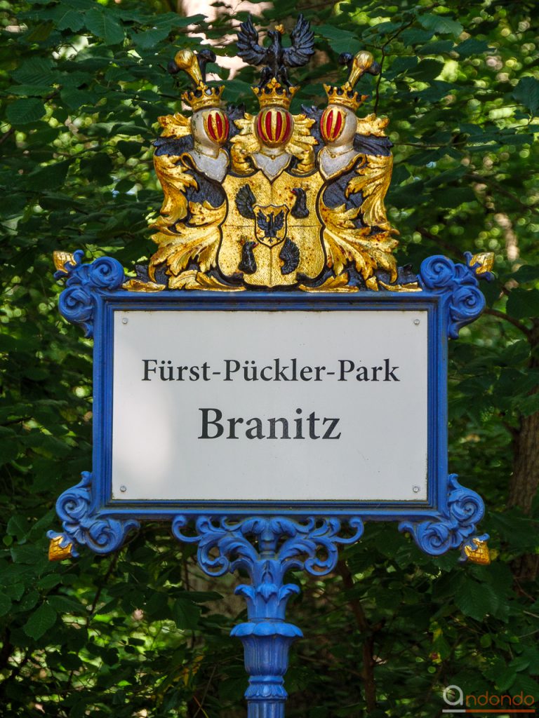 Eingangsschild Schloss Branitz
