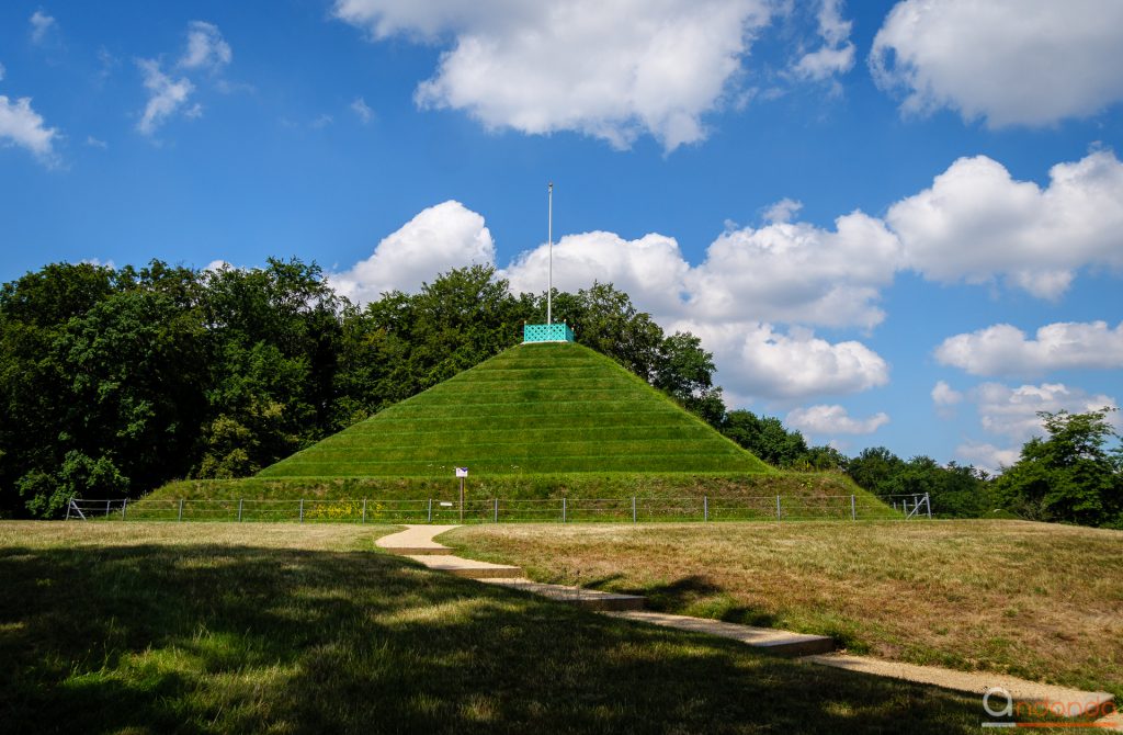 Landpyramide