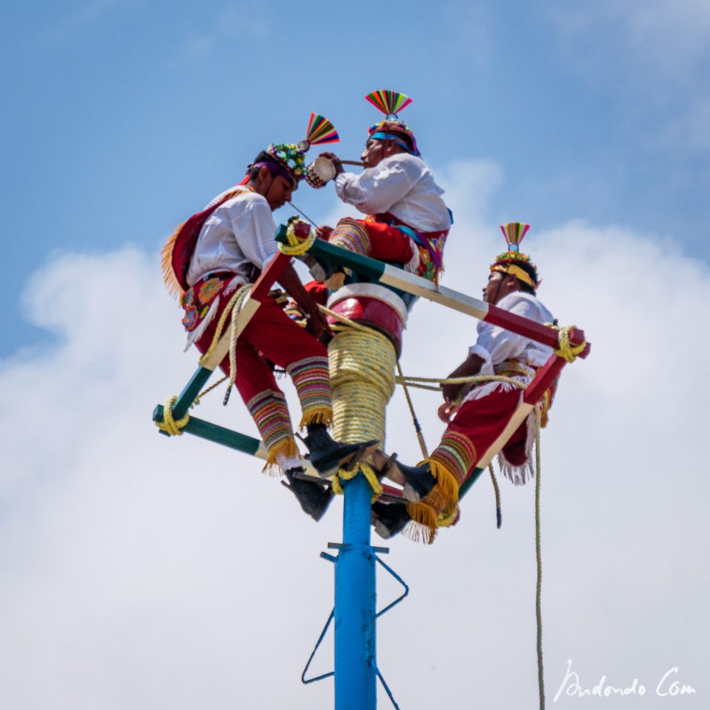 Fliegende Tänzer - Voladores