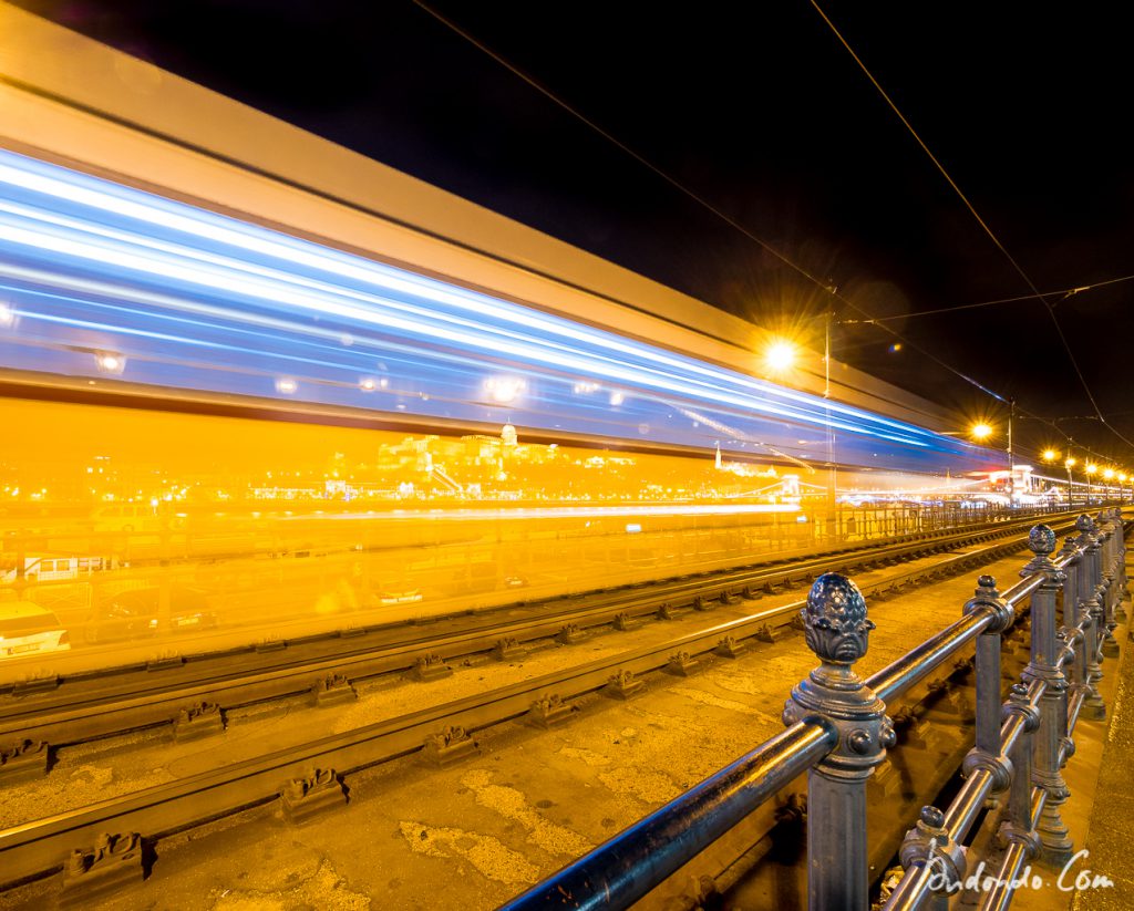 Nächtliche Strassenbahn