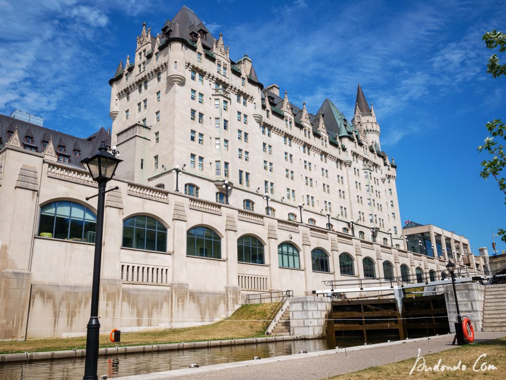 Hotel am Rideau-Kanal