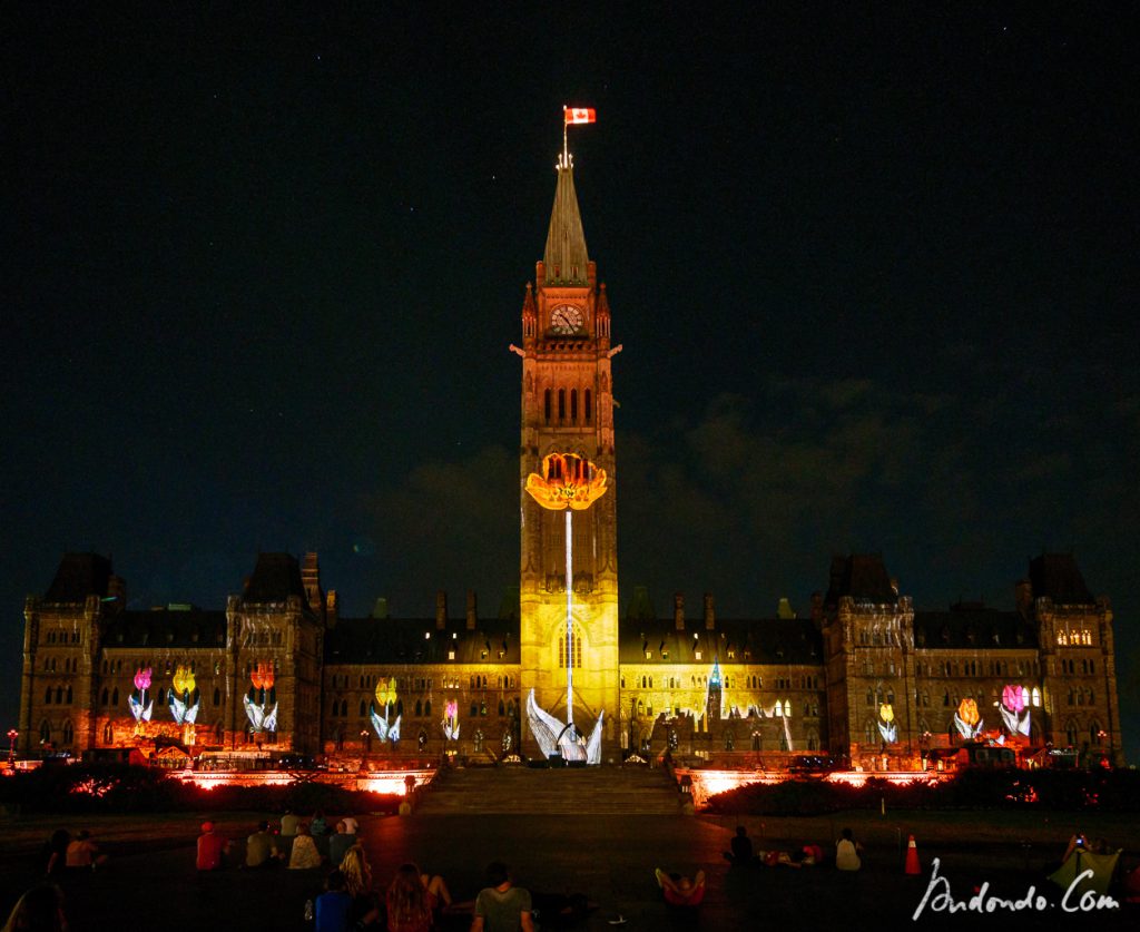 Regierungsgebäude Parliament Hill Illumination 