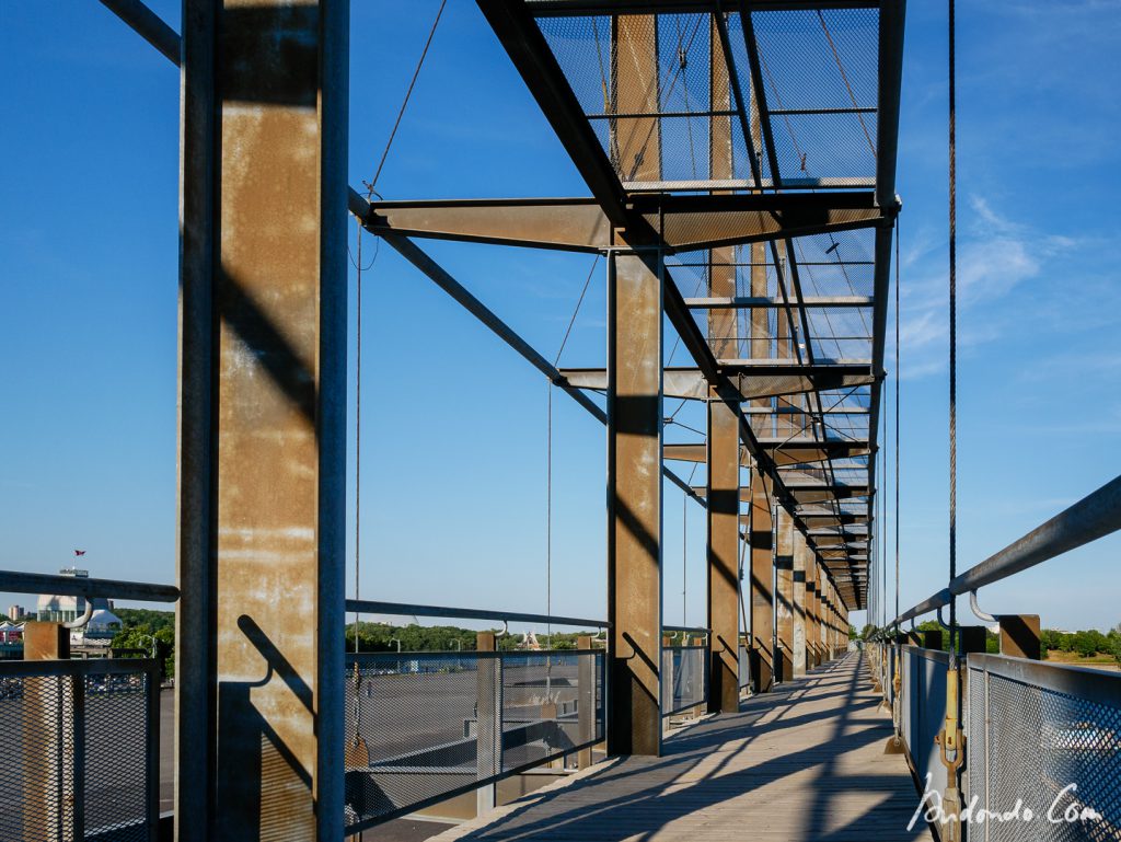 Am Hafen von Montreal