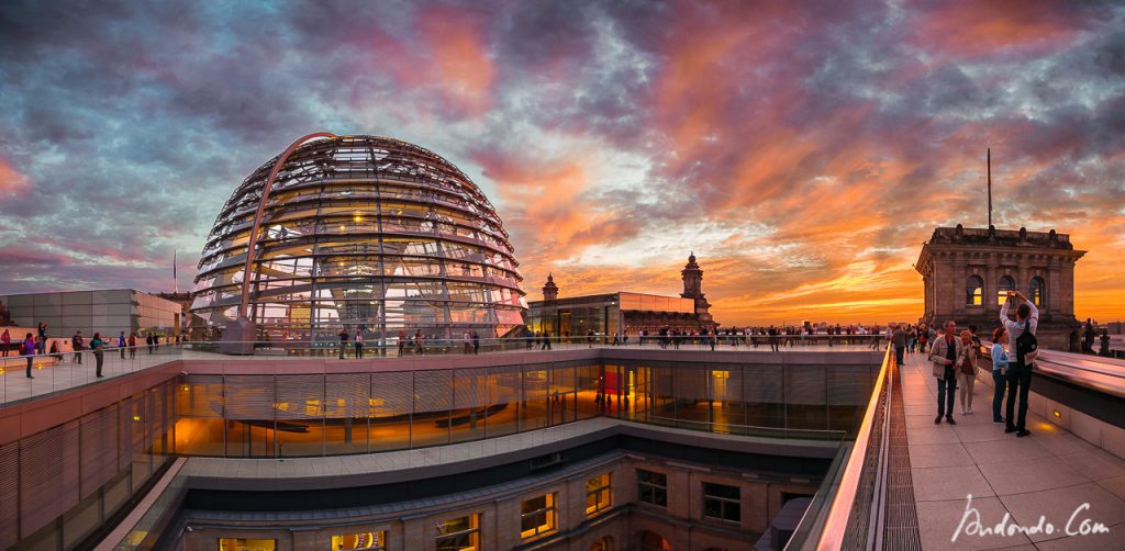 Sonnenuntergang auf dem Dach des Reichstags