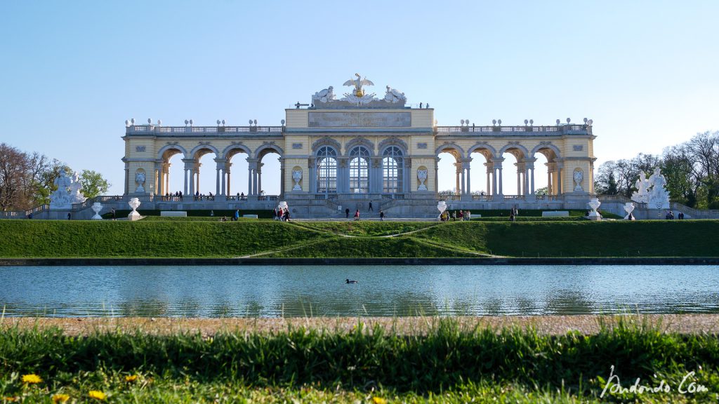 Blick auf die Gloriette