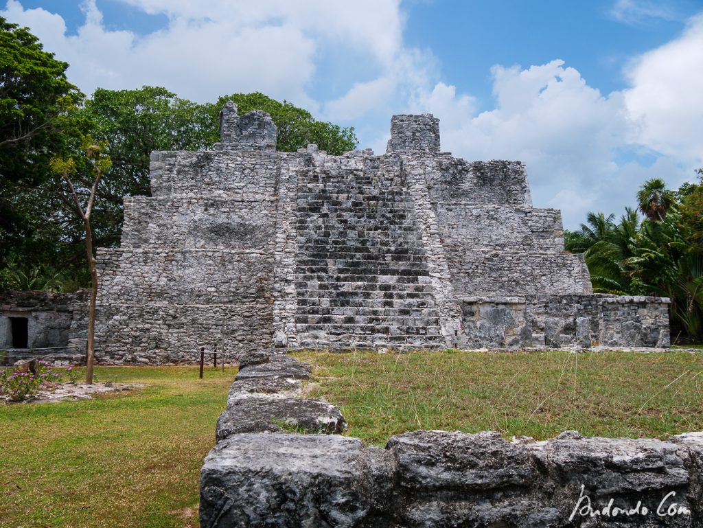 Pyramide "Castillio" El Meco