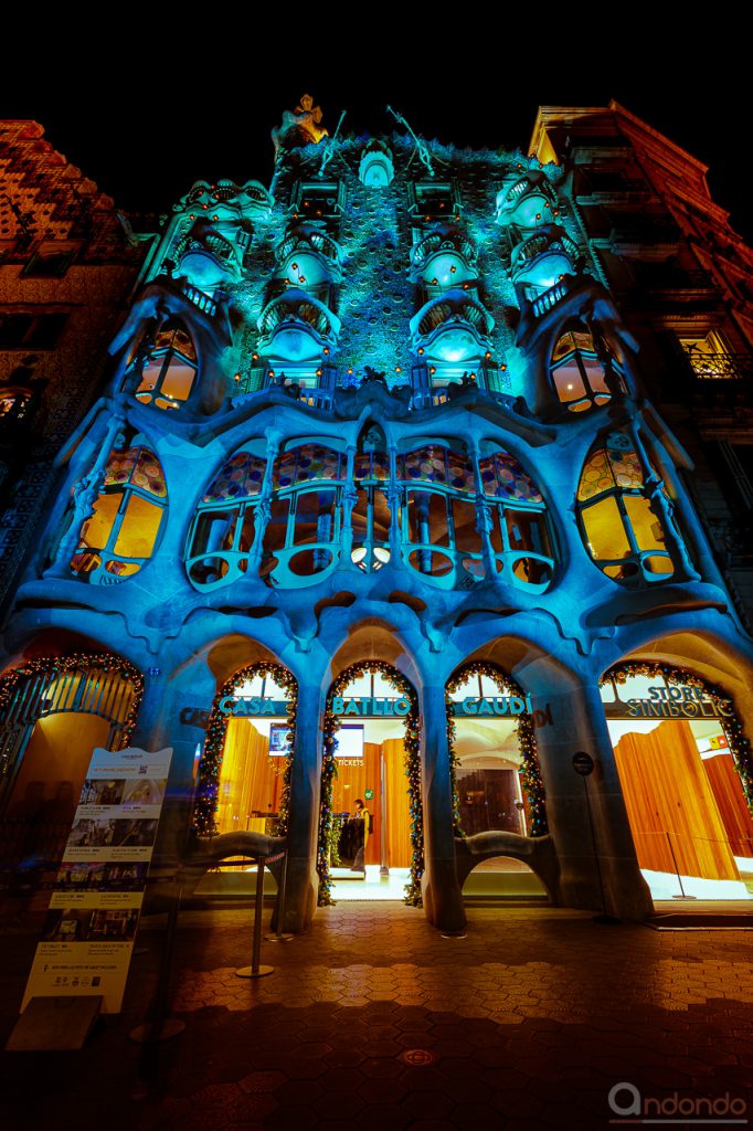 Lichtschow an der Casa Batllo