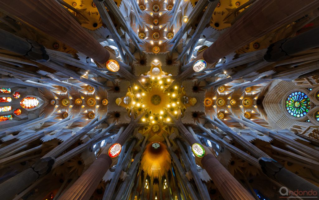 Kirchendecke La Sagrada Familia