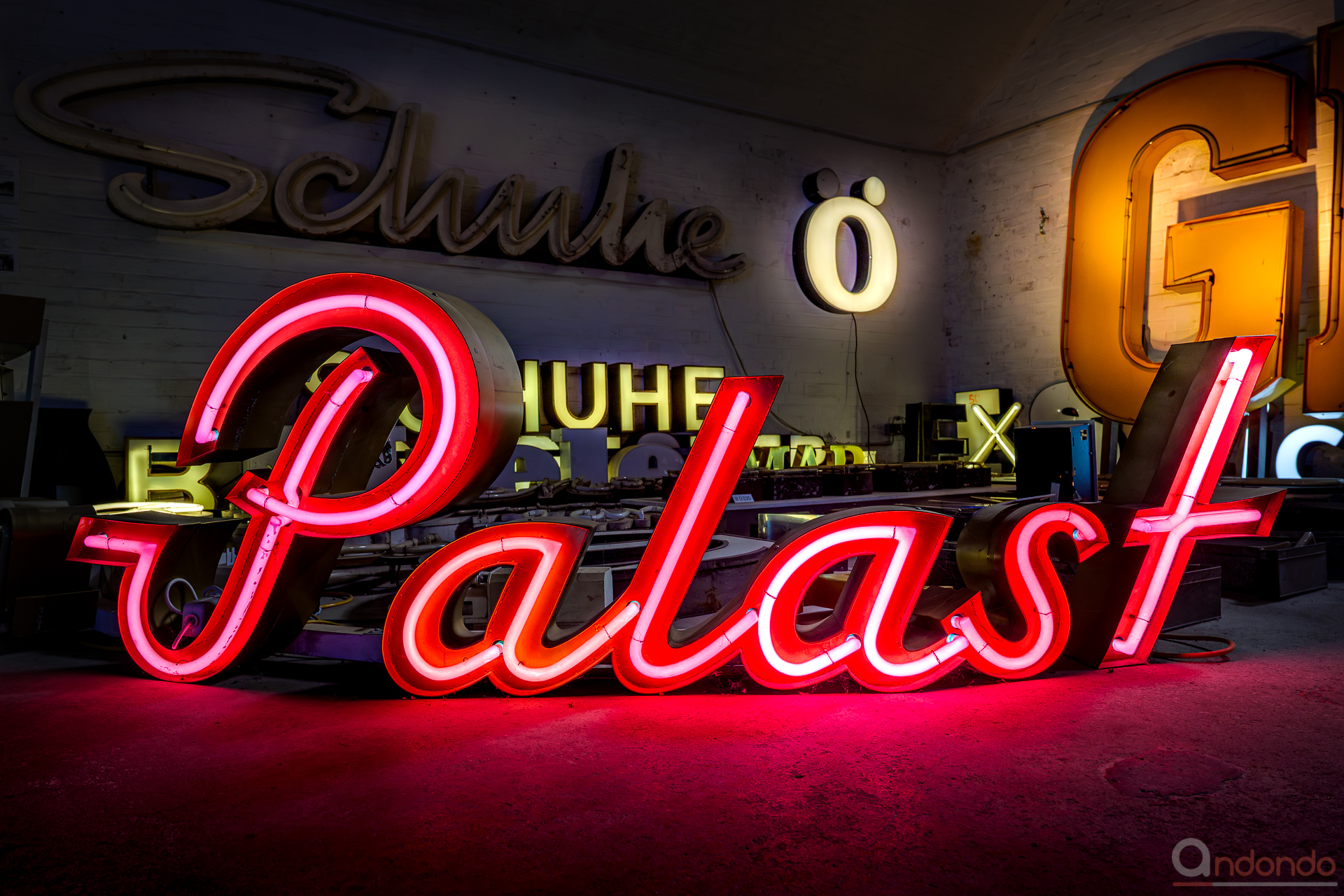 Schuhe und Palast