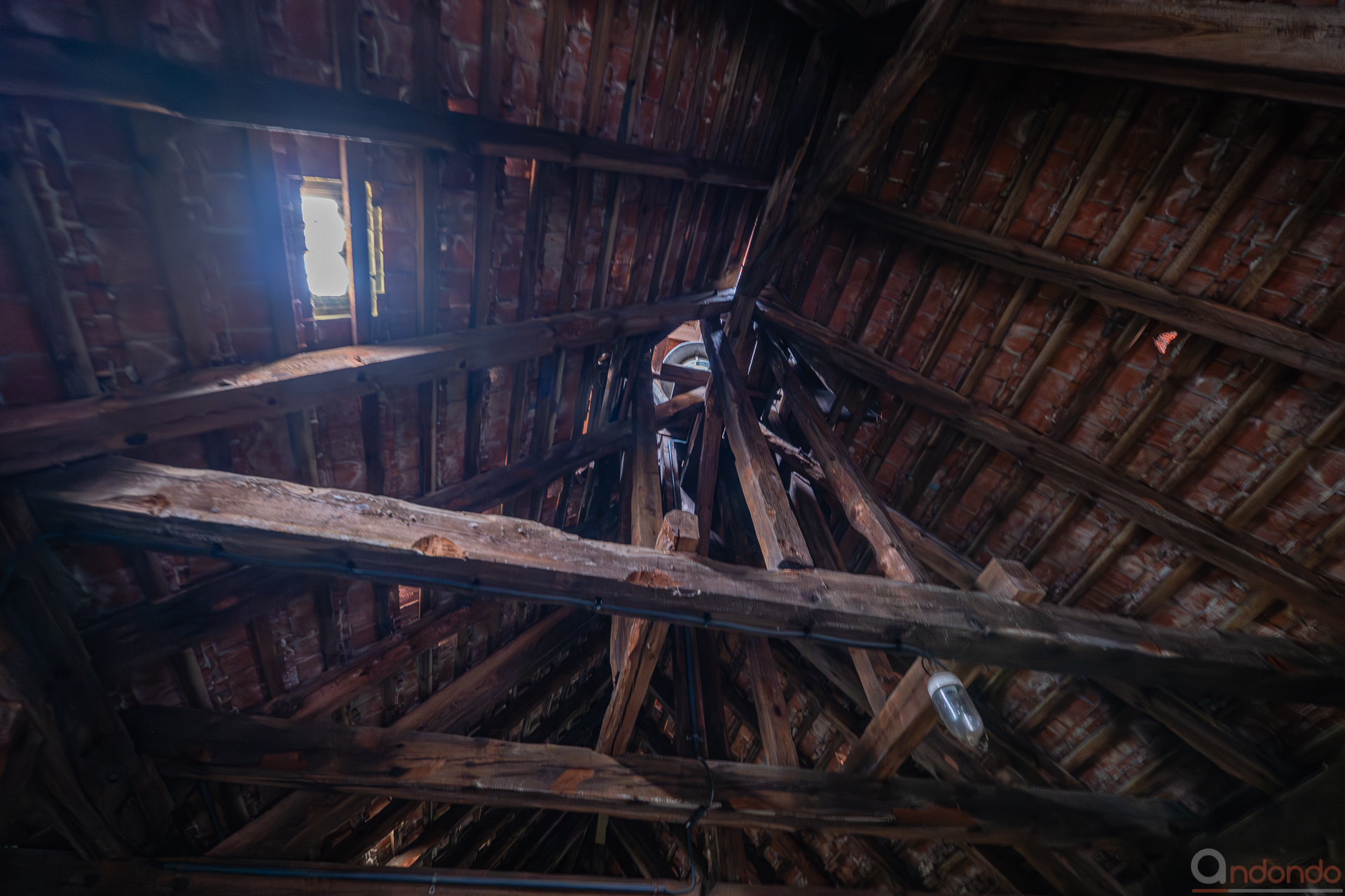 Dachboden des Maschinenhauses