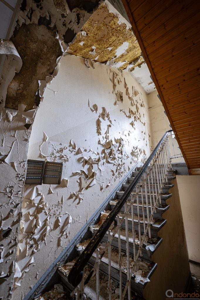 Treppe zum Obergeschoss