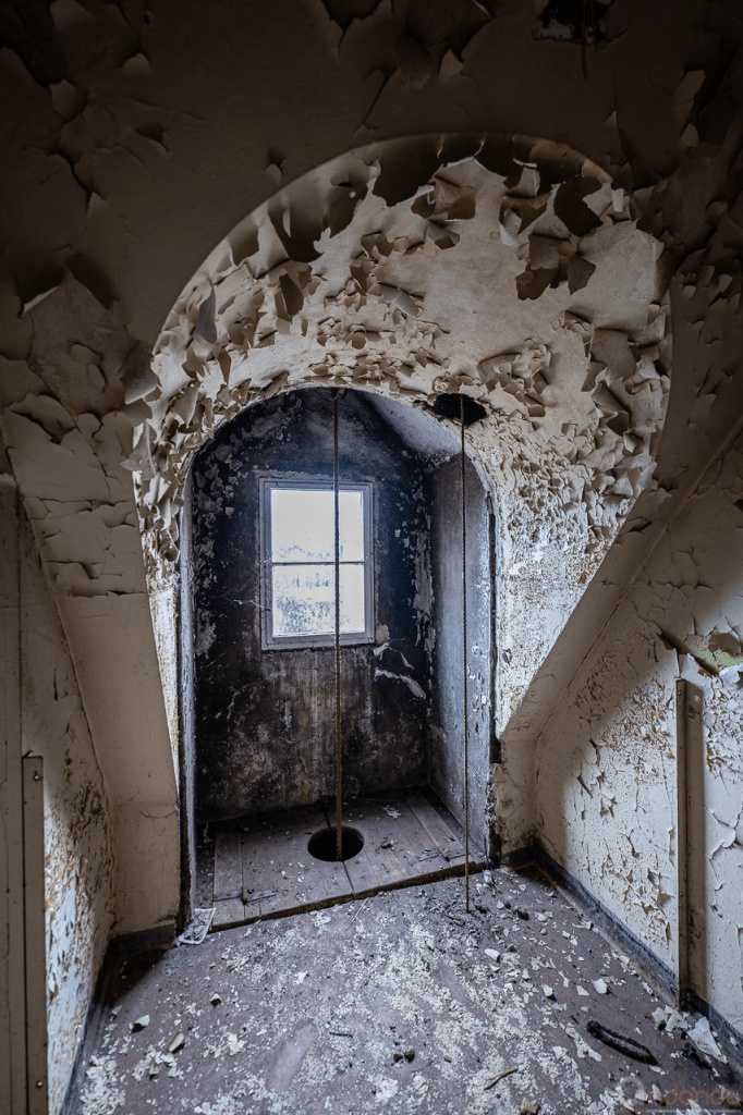 Warenaufzugsklappe Dachgeschoss