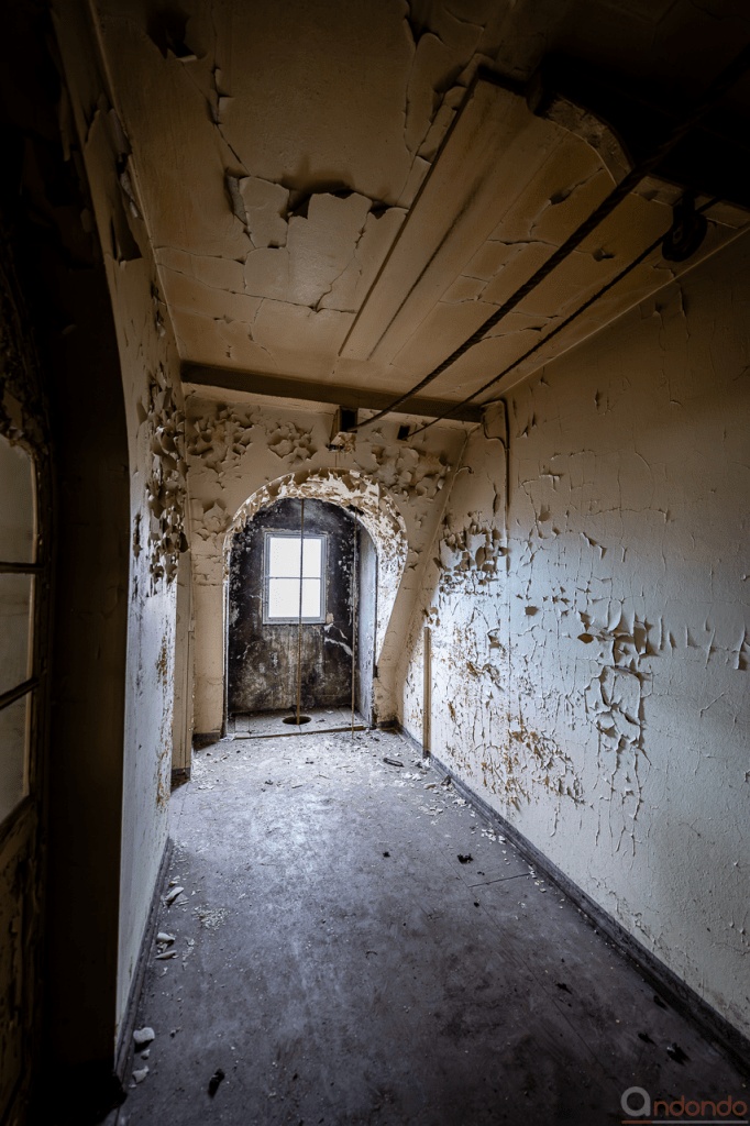 Warenaufzug im Dachgeschoss