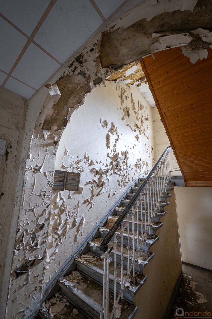 Treppenhaus zum Obergeschoss