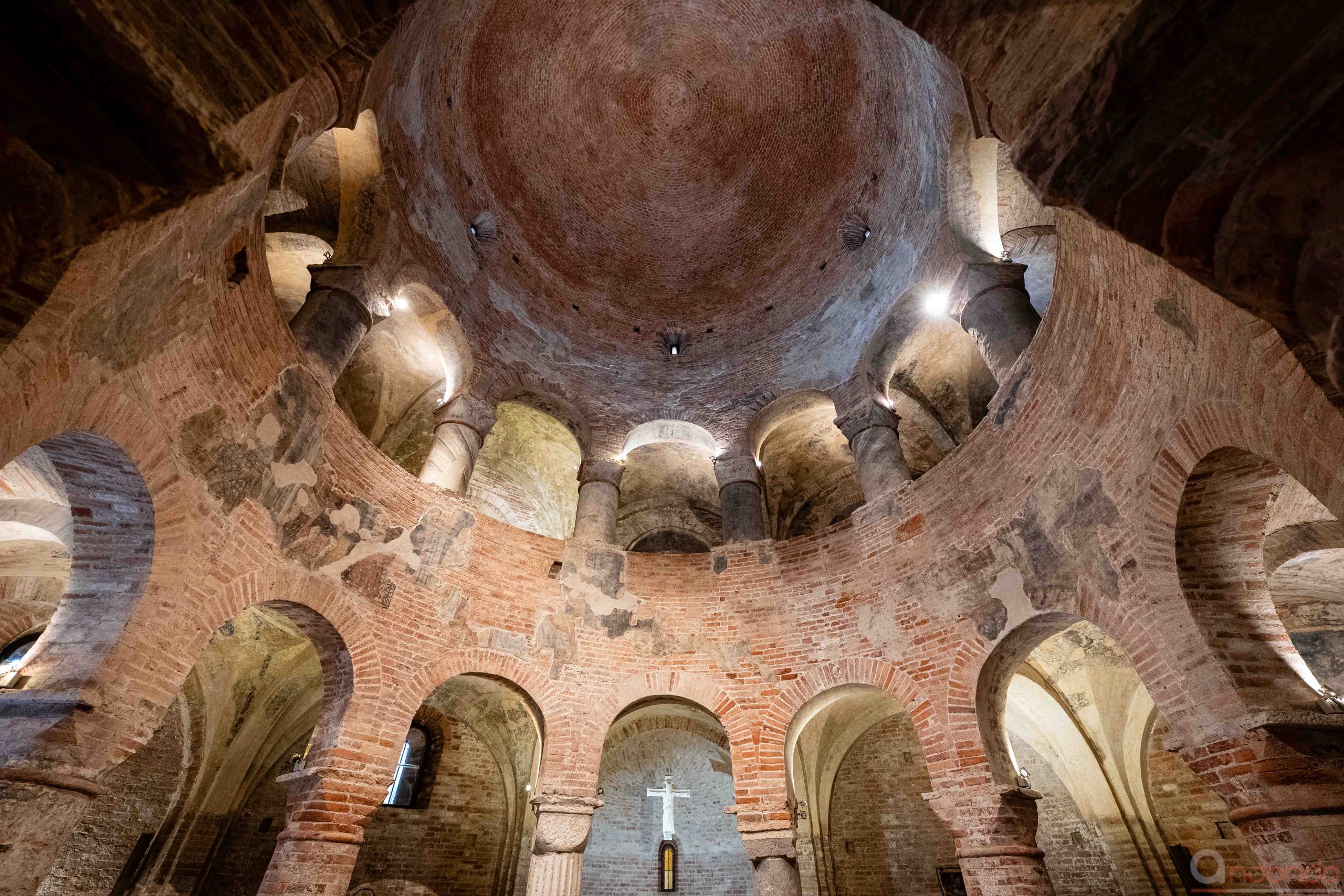 In der Rotonda di San Lorenzo - Mantua