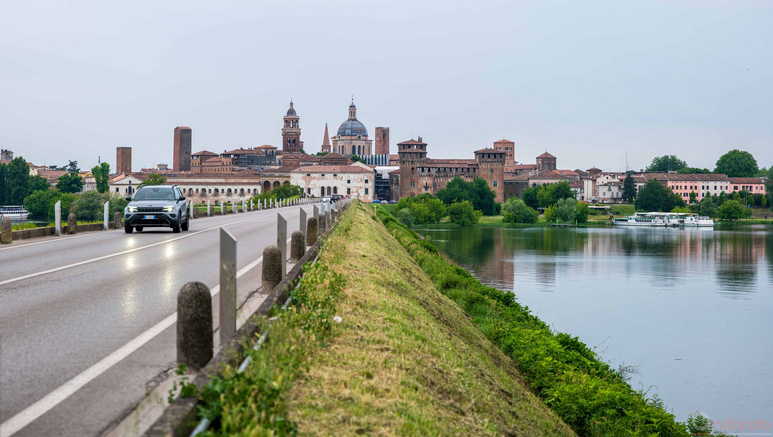 Blick auf die Altstadt von Mantua
