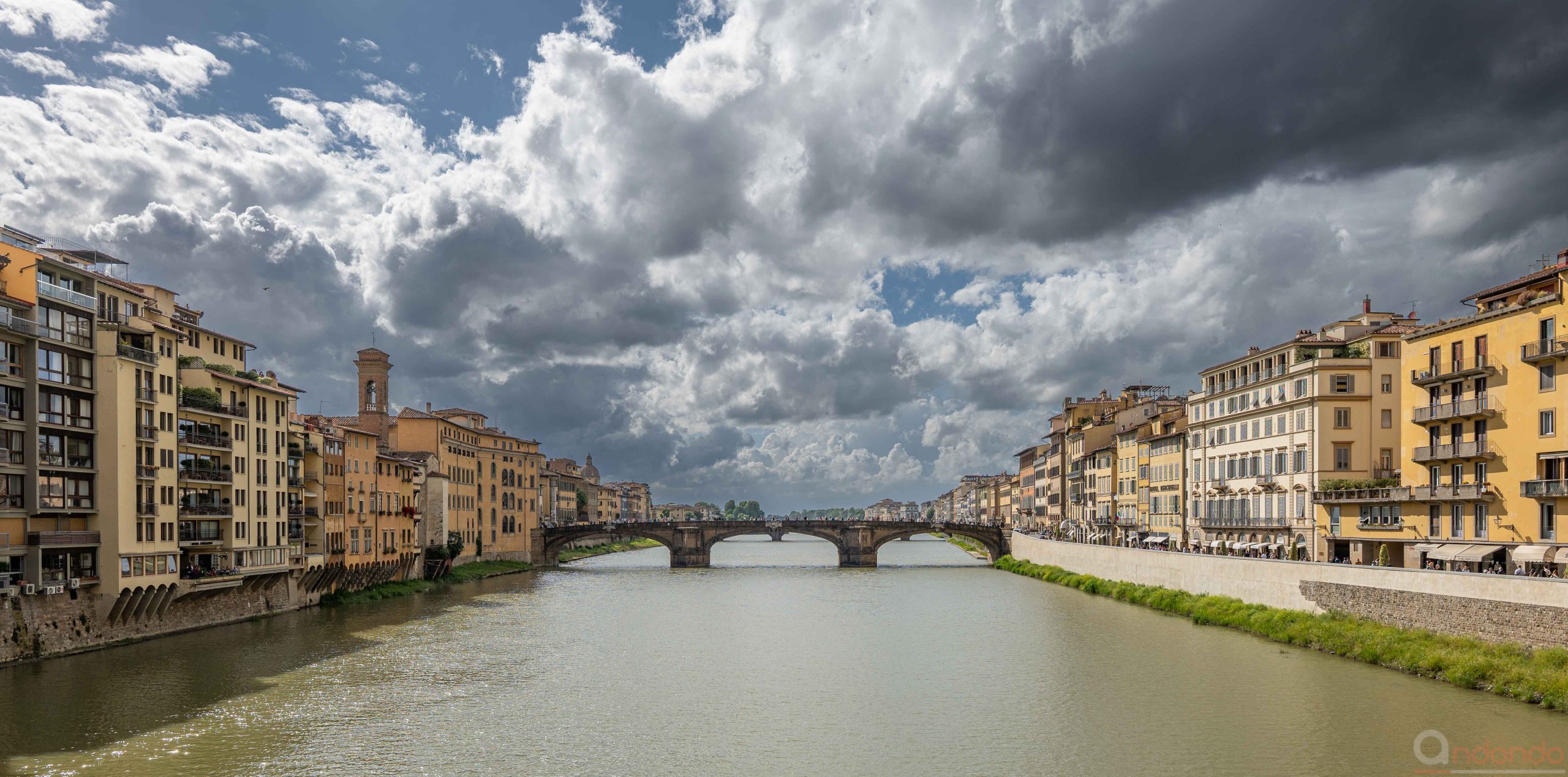 Blick auf die Ponte Santa Trinita